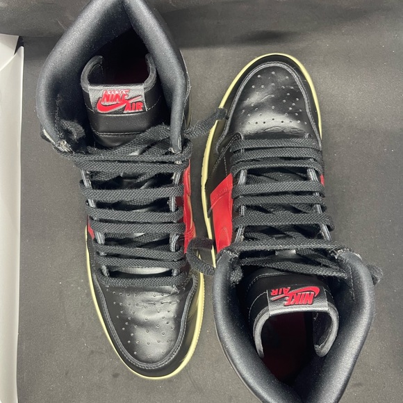 Jordan 1 Retro High OG Defiant Couture BQ6682-006 - Picture 5 of 8